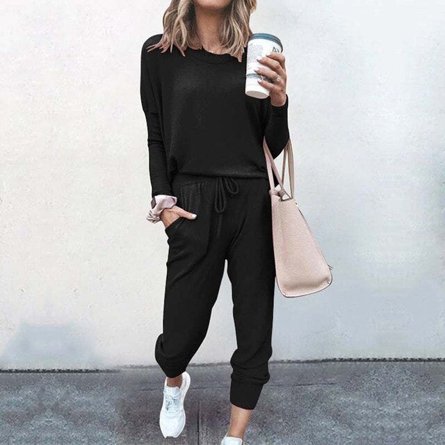 Amelia | Women's Crew Neck Loungewear Set | Drawstring Waist · Trendzeo