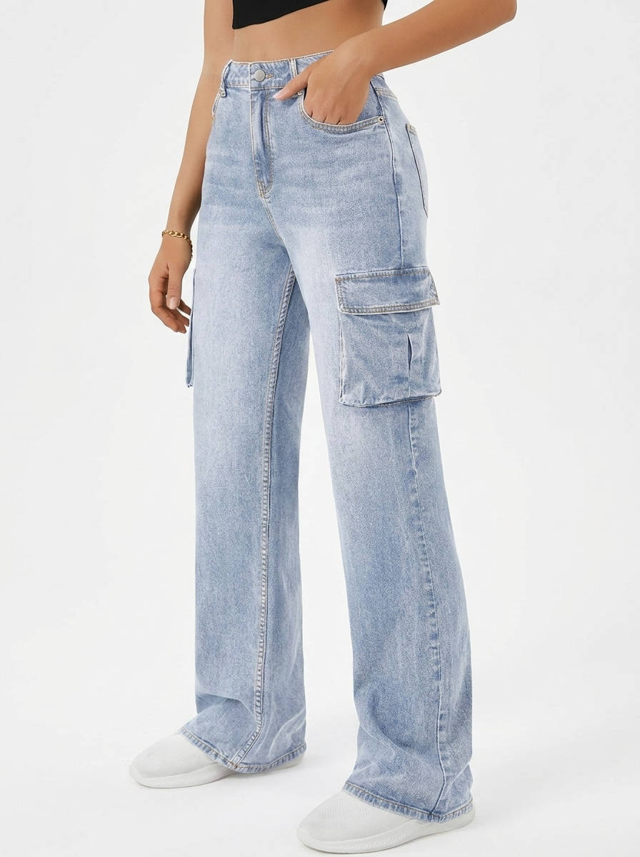 Isla | Women's Wide-Leg Cargo Jeans | Side Pockets · Trendzeo